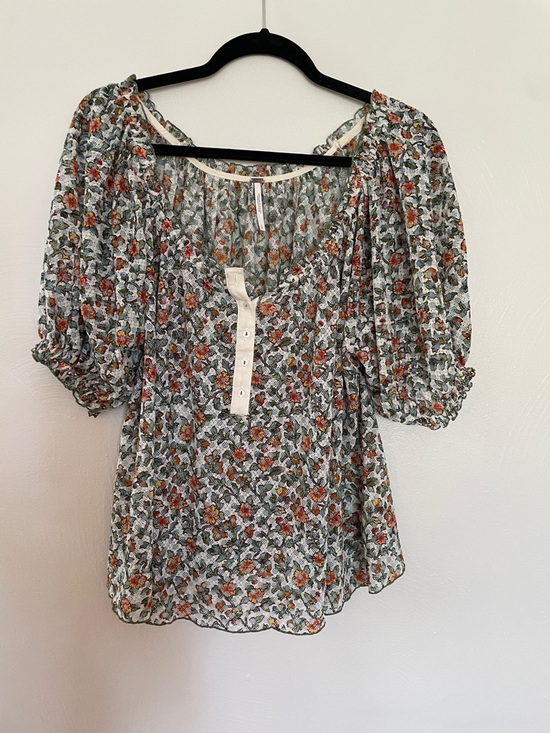 Free People Tops - Free People Floral Puff Sleeve Blouse in Cream, Green & Orange